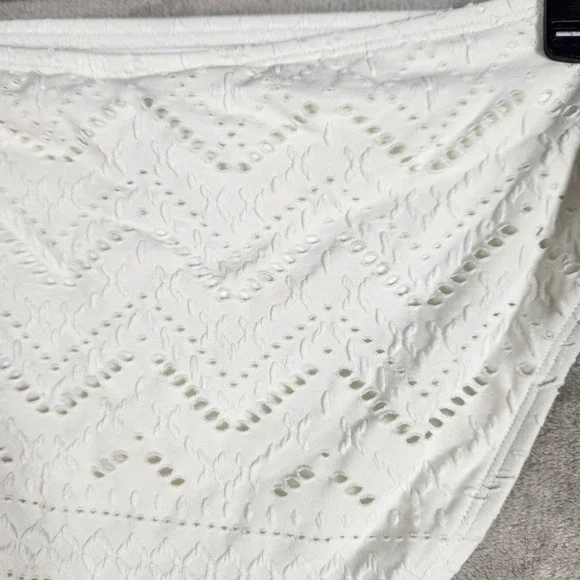 La Blanca Womens Size 12 White Saltwater Sands Tassel Tie Hipster Swim Bottoms - Picture 3 of 6